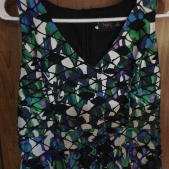 NWT. Just Taylor Women’s Size 6 Dress, Lined - Picture 3 of 13